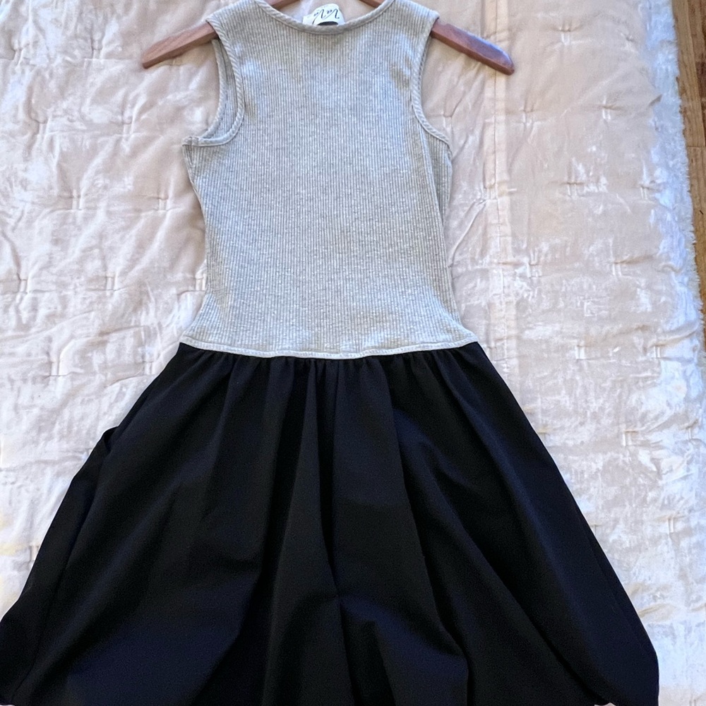 Gray and Black Fit and Flare Sleeveless Cocktail Dress